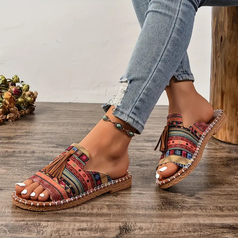 Chic Orthopedic Sandals with Unique Design