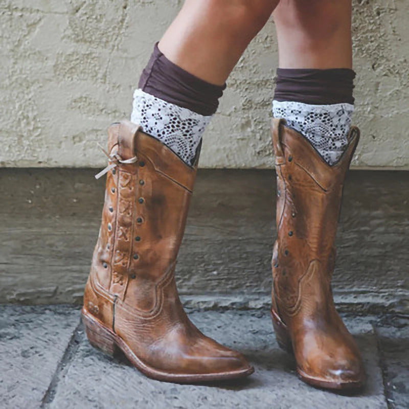 Graceful Orthopedic Boots for Modern Look