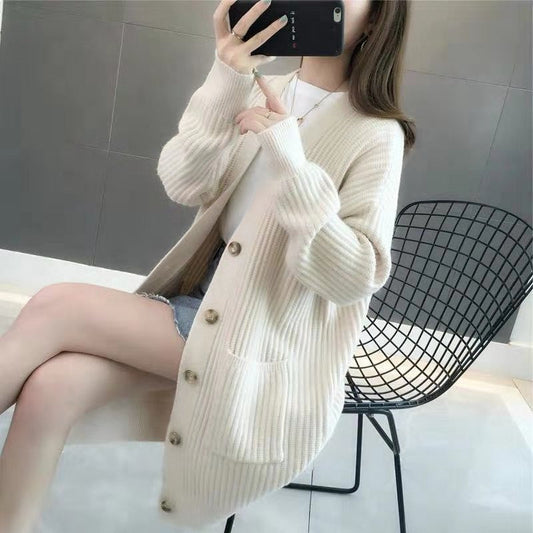 Elegantly Designed Cardigan