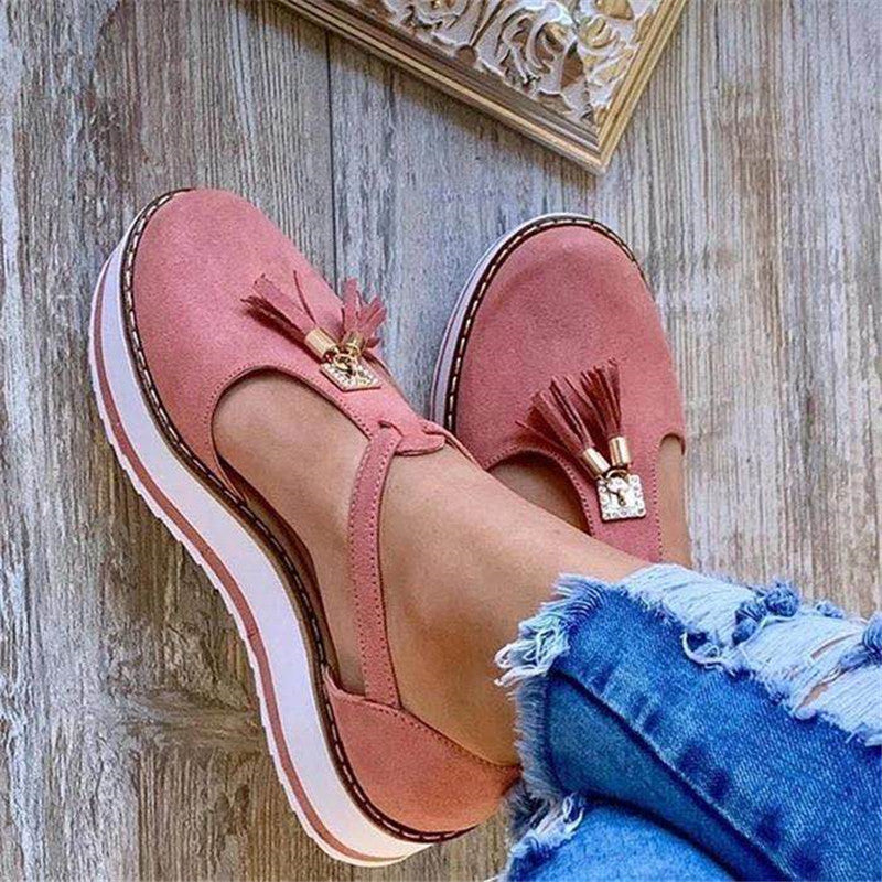 Graceful Orthopedic Sandals for Modern Look