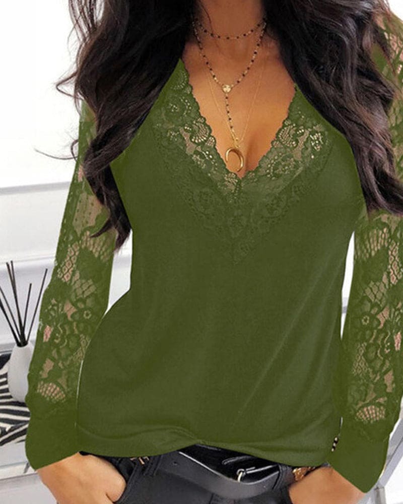 Timeless Vintage Style Blouse