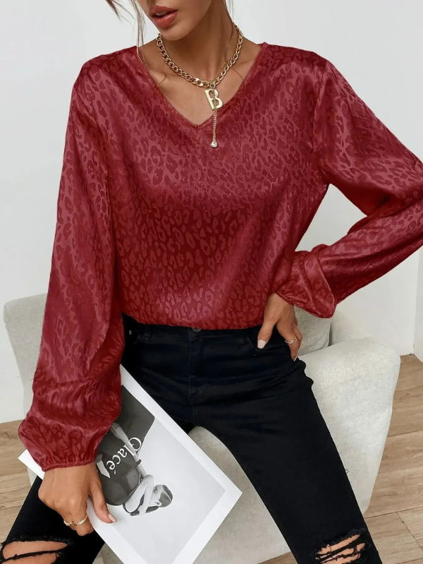 Timeless Vintage Style Blouse