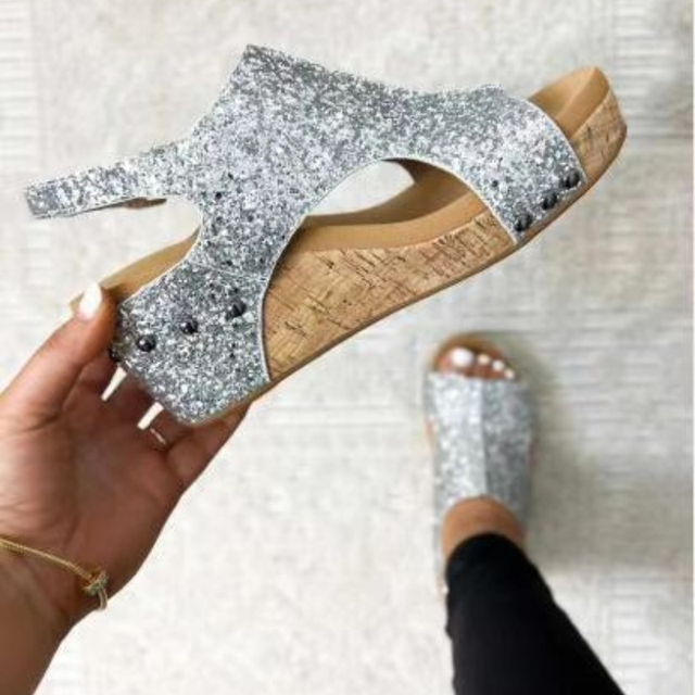 Chic Orthopedic Sandals with Unique Design