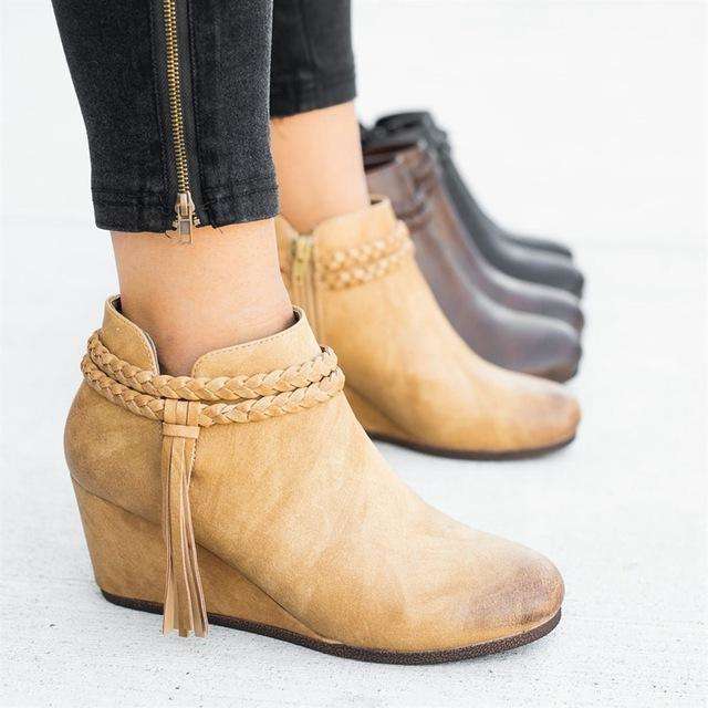 Chic Orthopedic Boots with Unique Design