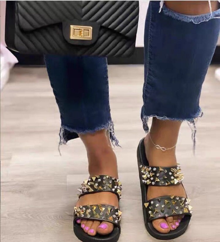 Chic Orthopedic Sandals with Unique Design