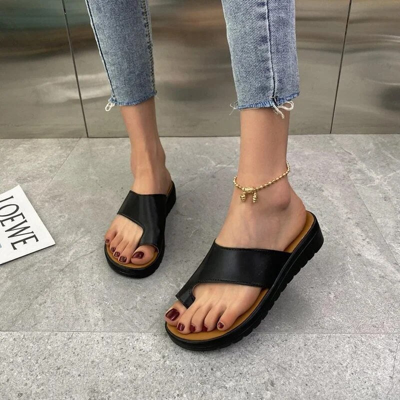 Graceful Orthopedic Sandals for Modern Look