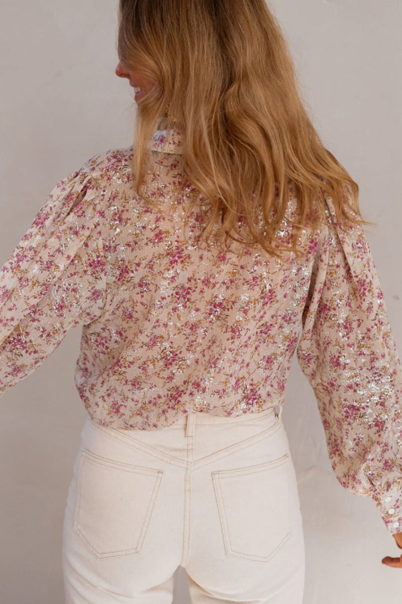 Timeless Vintage Style Shirt