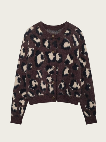 Effortlessly Elegant Cardigan with a Timeless Design