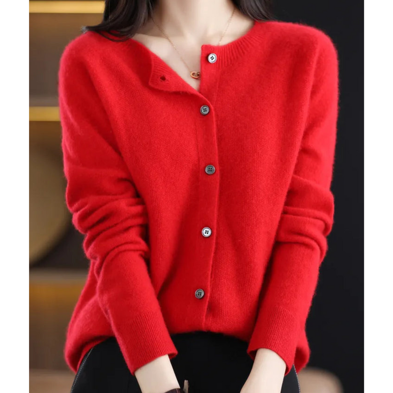 Elegantly Designed Pullover