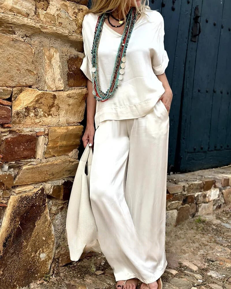Timeless Vintage Style Blouse