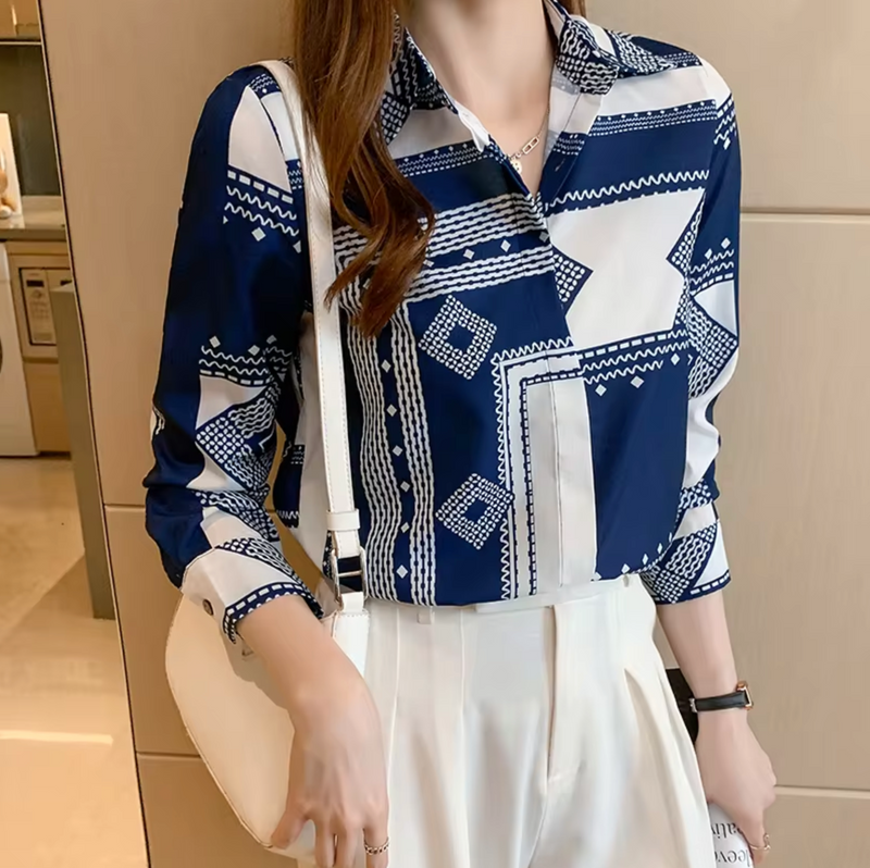 Timeless Vintage Style Blouse