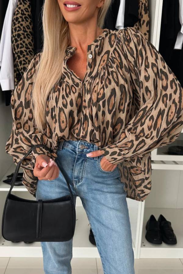 Timeless Vintage Style Blouse