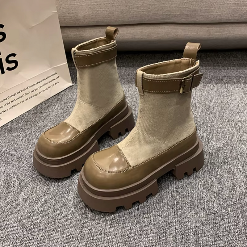 Graceful Orthopedic Boots for Modern Look