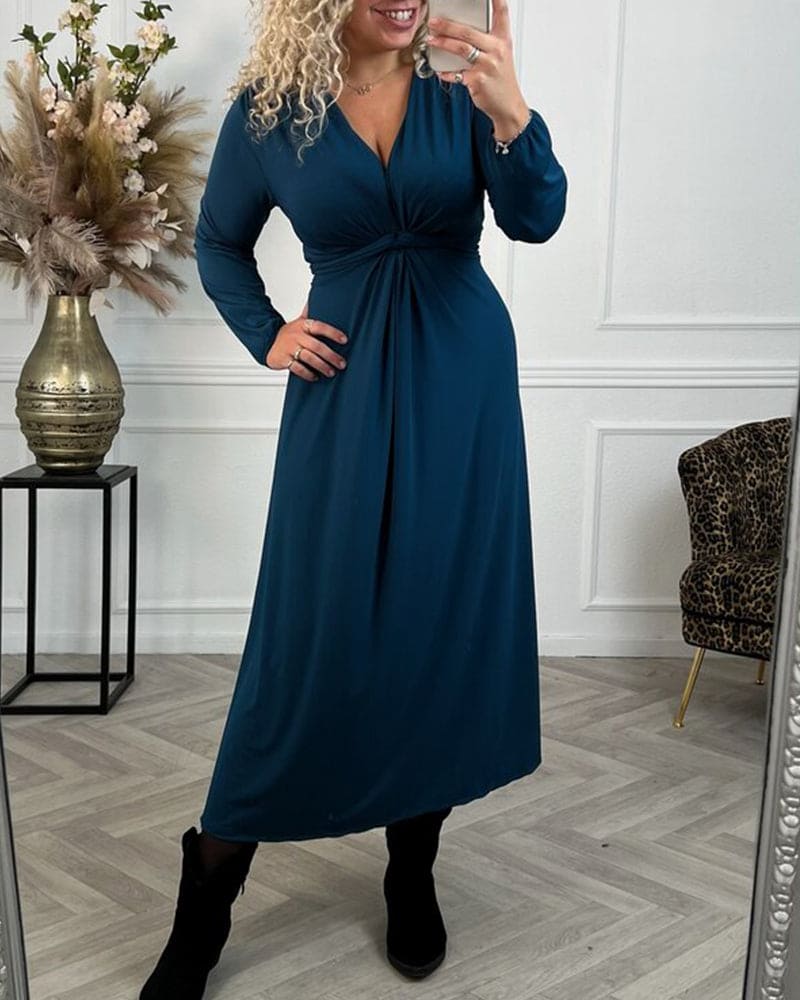 Timeless Vintage Style Dress