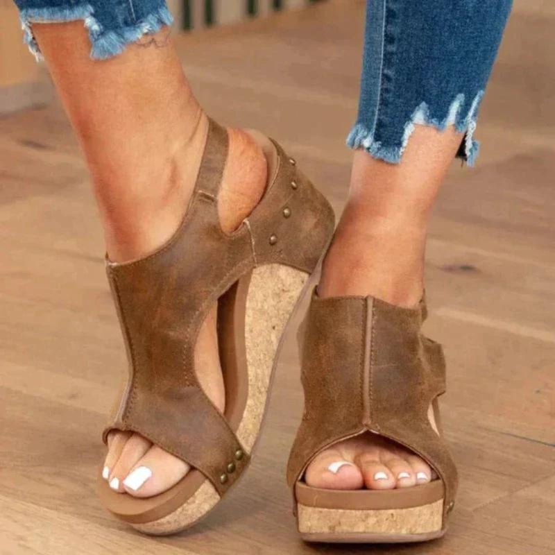 Graceful Orthopedic Sandals for Modern Look