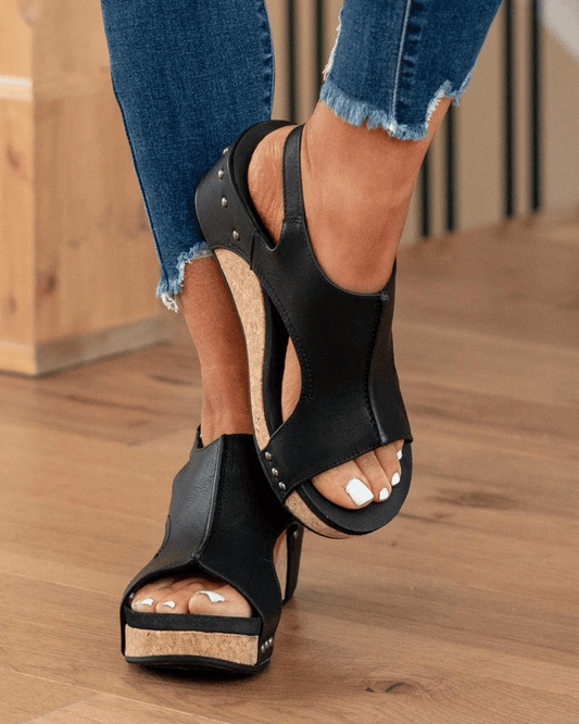 Graceful Orthopedic Shoes for Modern Look
