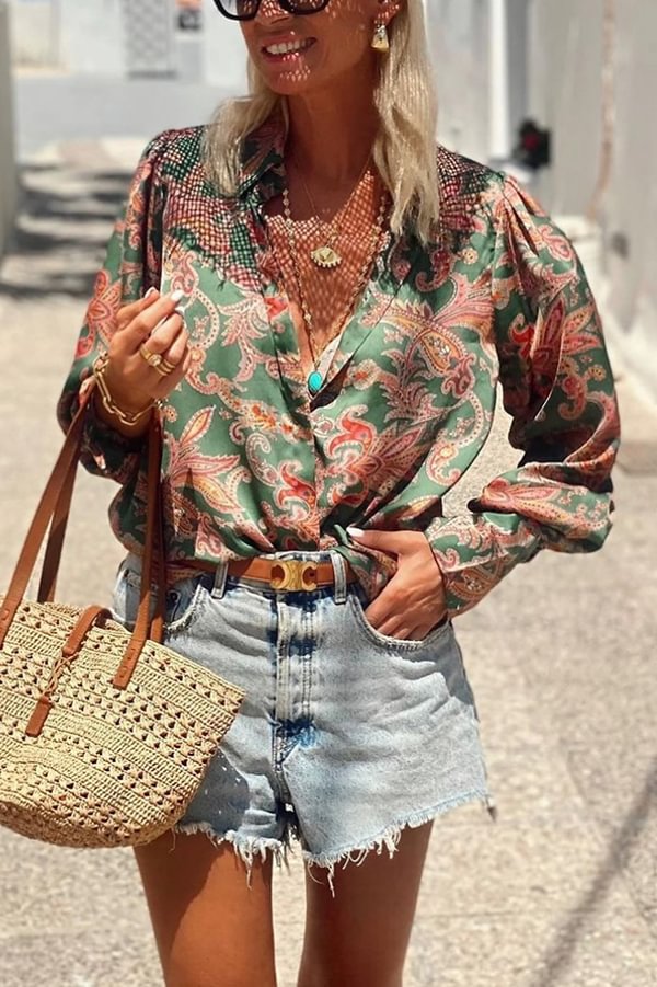 Timeless Vintage Style Shirt