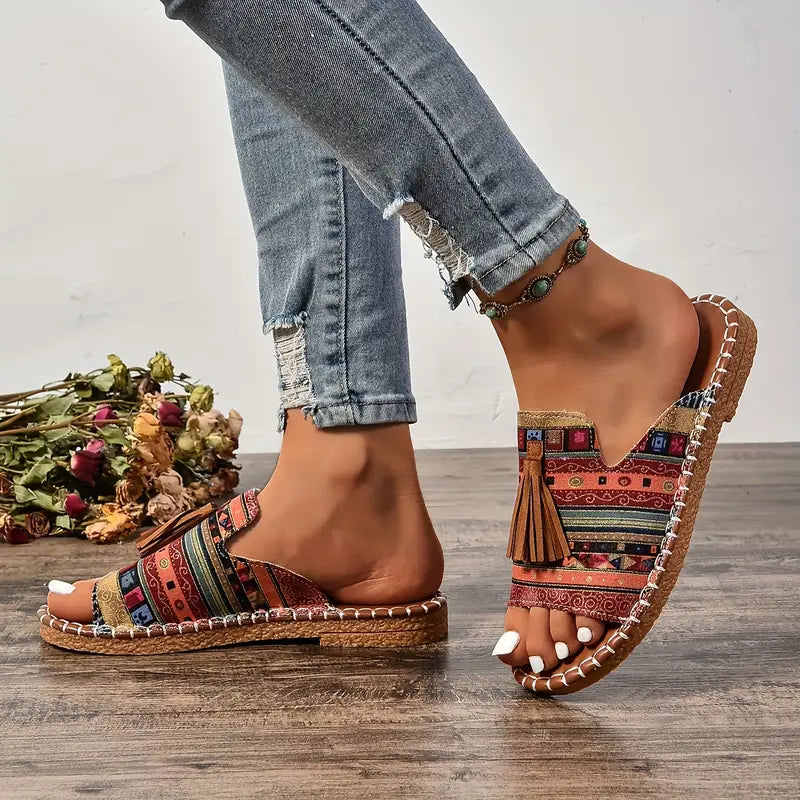 Chic Orthopedic Sandals with Unique Design