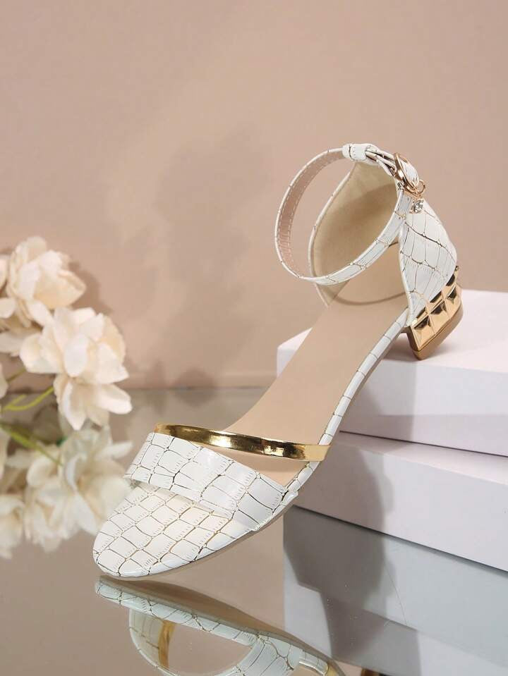Graceful Orthopedic Sandals for Modern Look