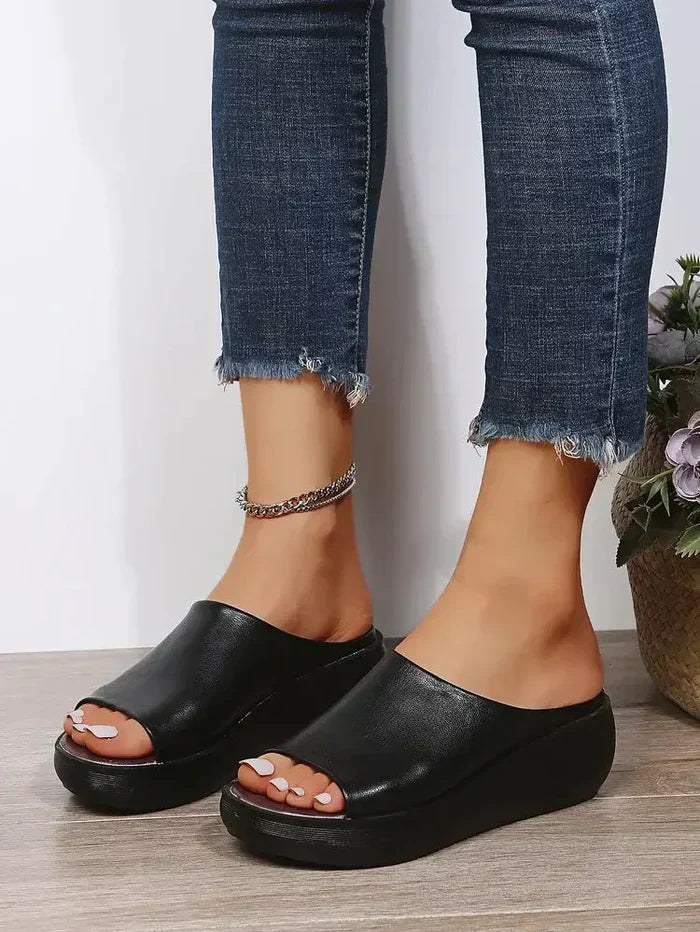 Chic Orthopedic Sandals with Unique Design