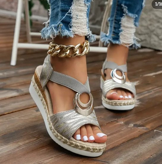 Chic Orthopedic Sandals with Unique Design