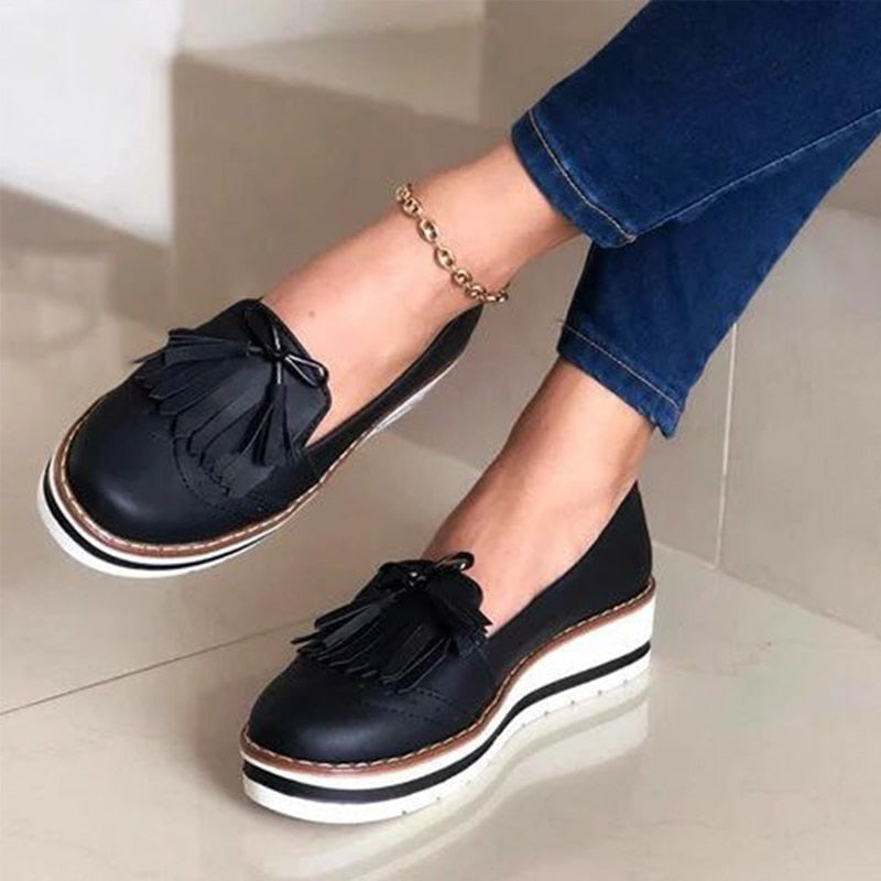 Graceful Orthopedic Loafers for Modern Look
