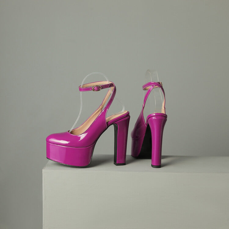 Chic Orthopedic Sandals with Unique Design