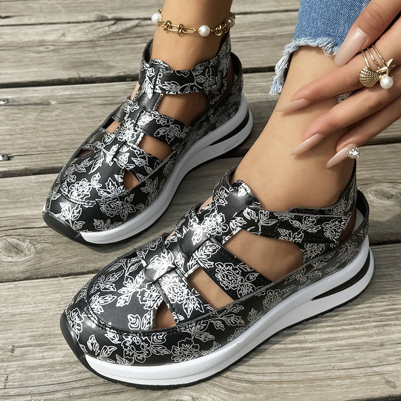 Graceful Orthopedic Sandals for Modern Look
