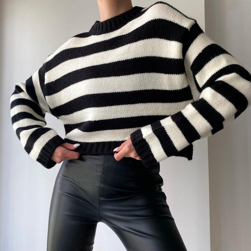Timeless Vintage Style Pullover