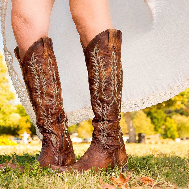 Graceful Orthopedic Boots for Modern Look