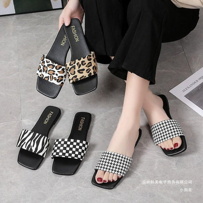 Graceful Orthopedic Sandals for Modern Look