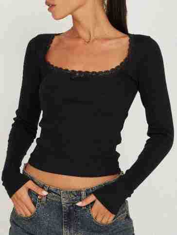 Elegantly Designed Garment