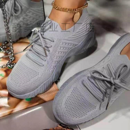Classic Orthopedic Sneakers with Timeless Style