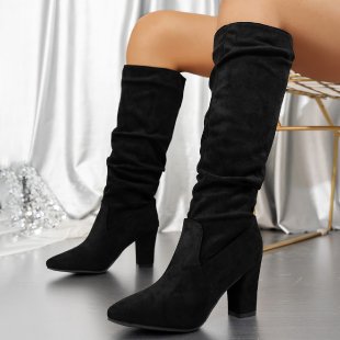Graceful Orthopedic Boots for Modern Look