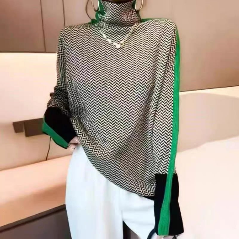 Elegantly Designed Pullover