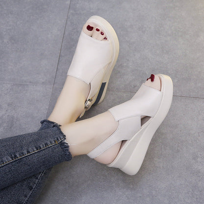 Graceful Orthopedic Sandals for Modern Look