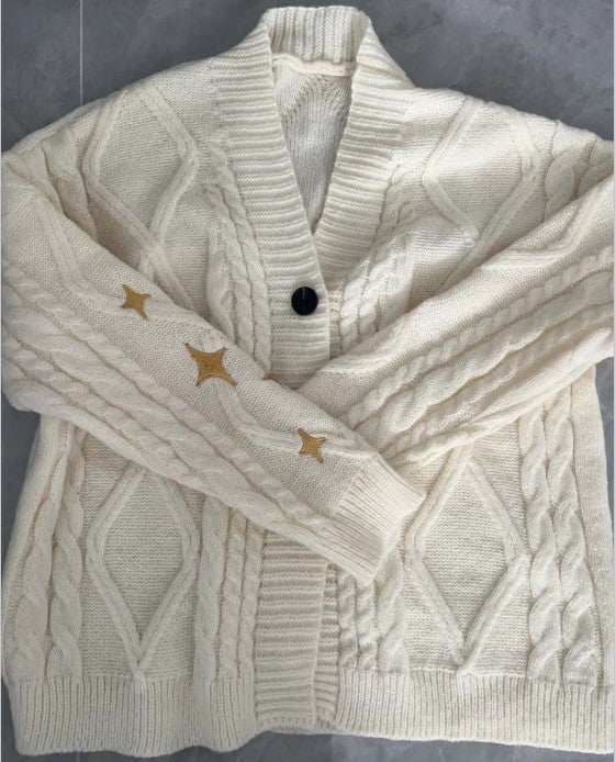 Elegantly Designed Cardigan