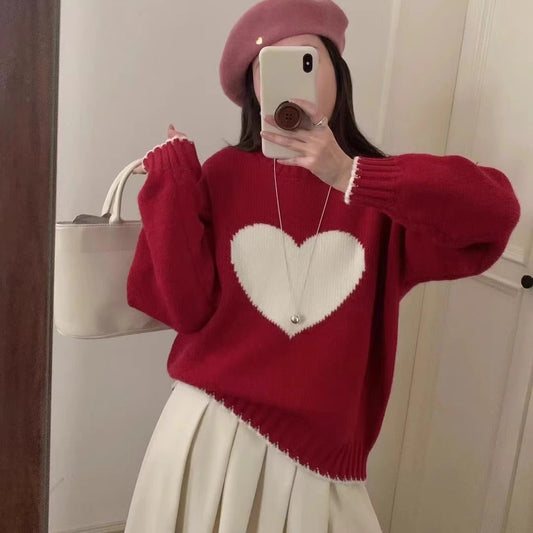 Elegantly Designed Pullover