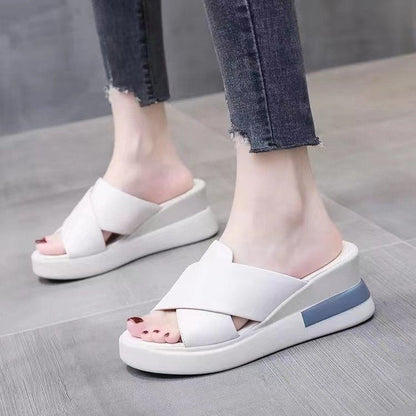Chic Orthopedic Sandals with Unique Design