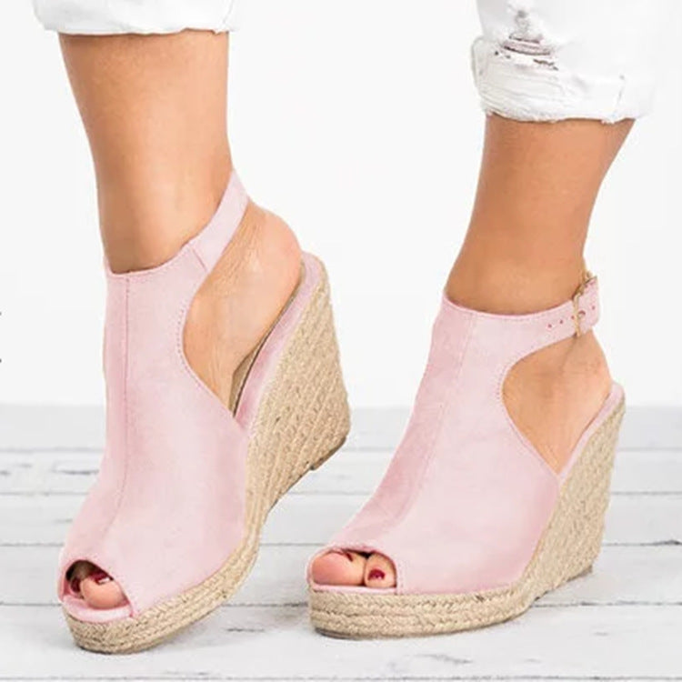 Chic Orthopedic Sandals with Unique Design