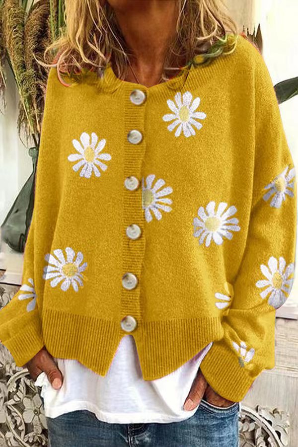 Elegantly Designed Pullover
