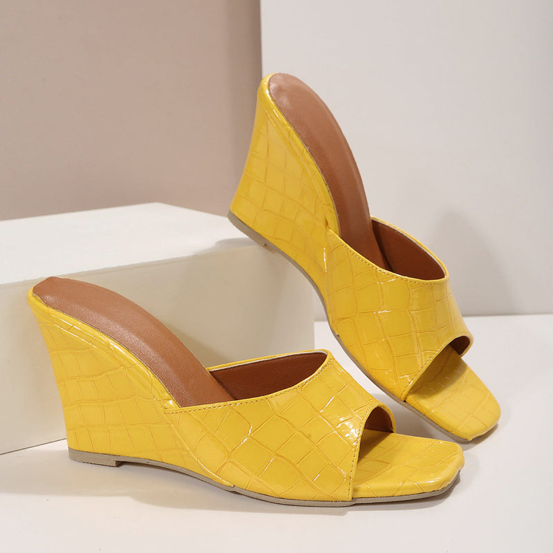 Beautifully Crafted Orthopedic Sandals