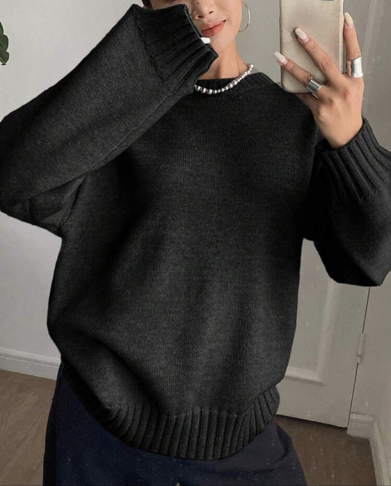 Elegantly Designed Pullover