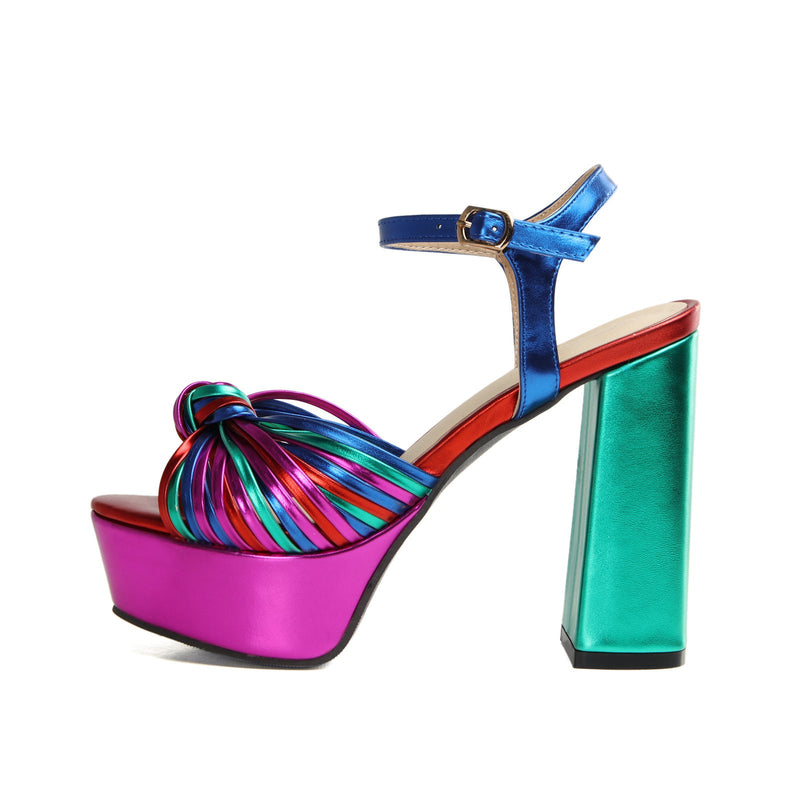 Graceful Orthopedic Sandals for Modern Look