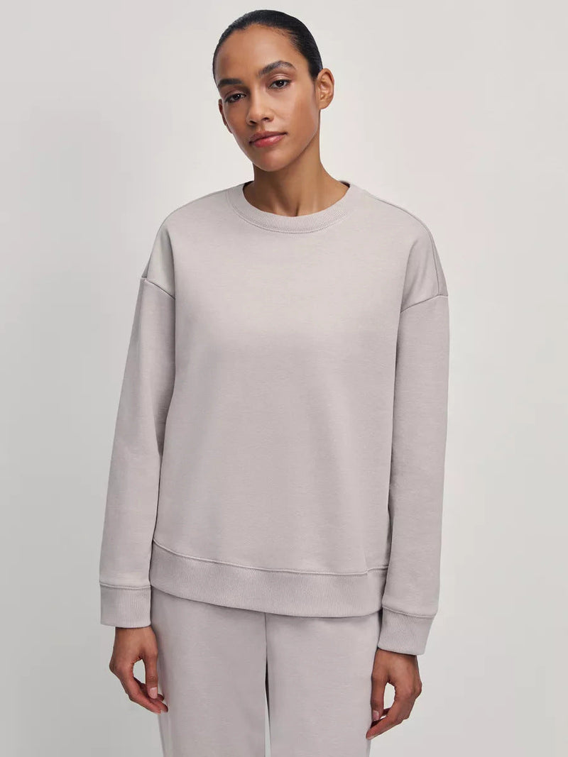Timeless Vintage Style Pullover