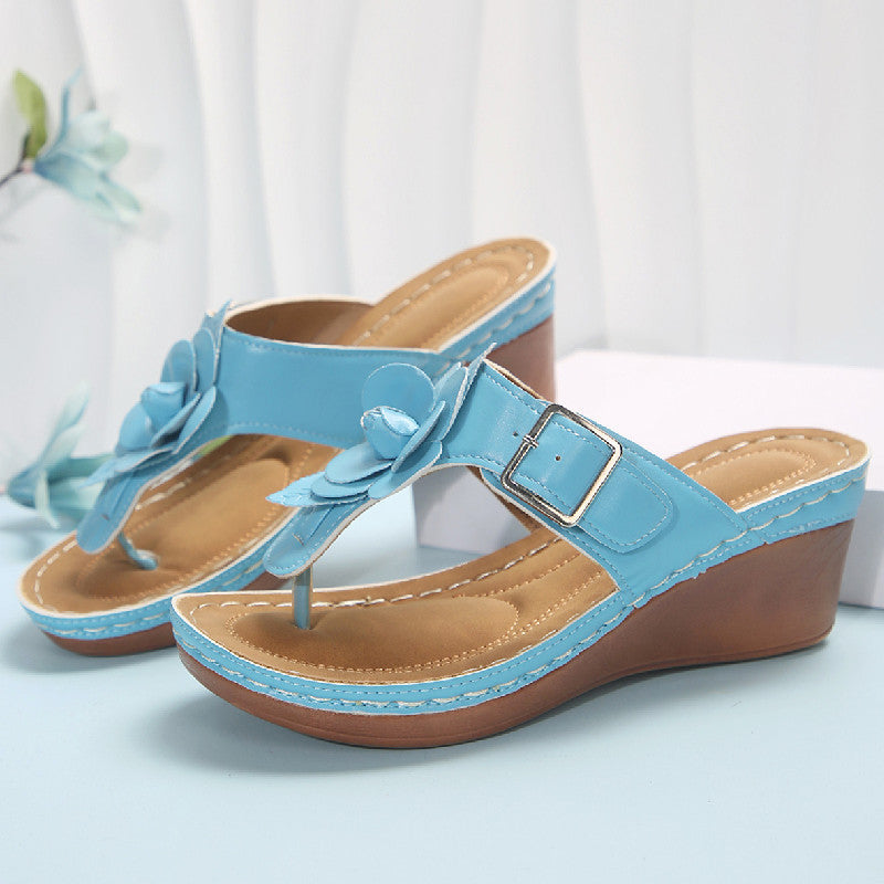 Chic Orthopedic Sandals with Unique Design