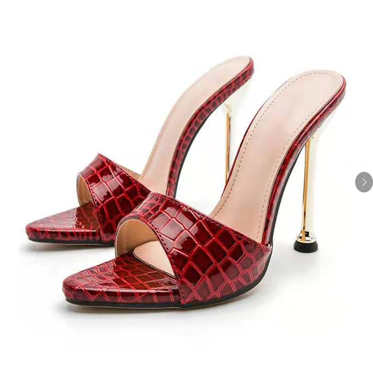 Chic Orthopedic Sandals with Unique Design