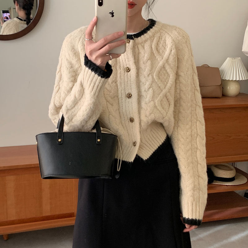 Elegantly Designed Cardigan