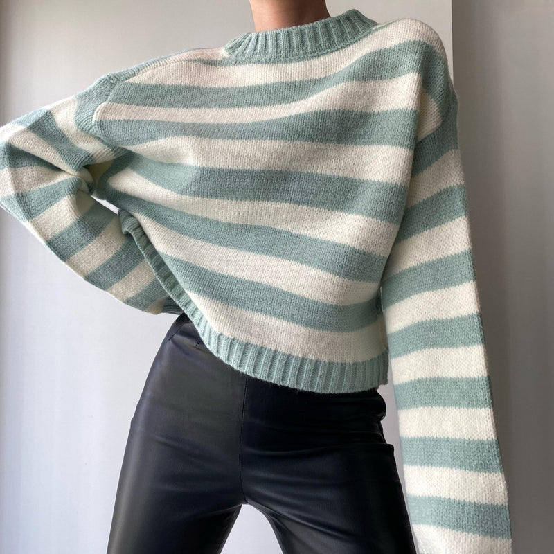 Timeless Vintage Style Pullover