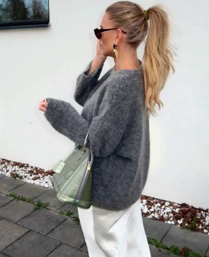 Elegantly Designed Pullover